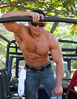 gay musculosos
